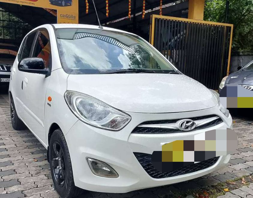 Hyundai I10(2010-2017) Sportz 1.1 Irde2